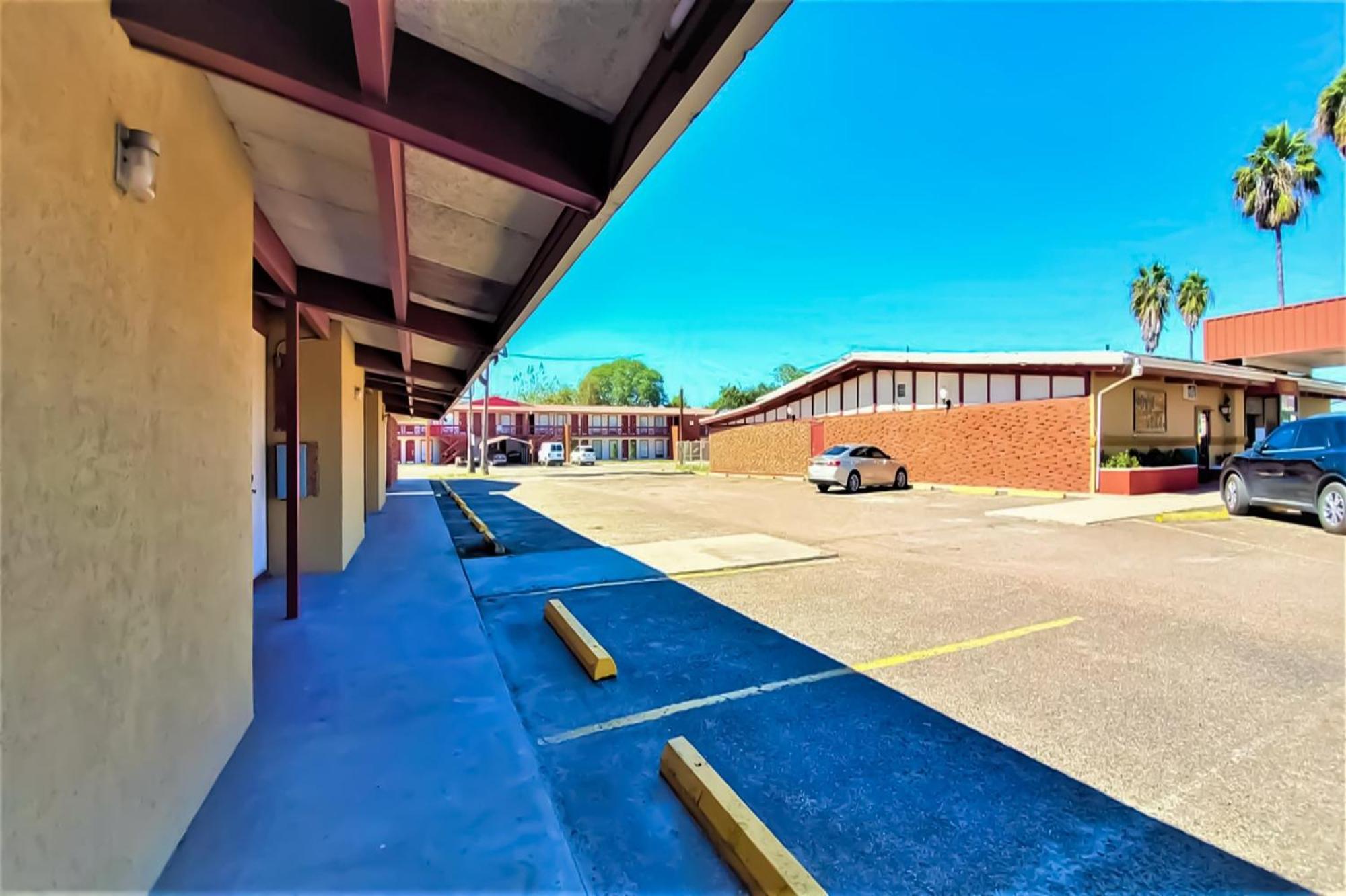 Oyo Hotel Alice Tx Hwy 281 West Екстер'єр фото